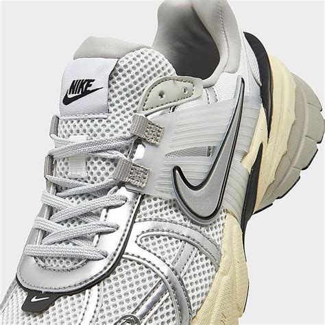 nike v2k runtekk running shoes